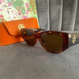 Tory Burch Demo Cat Eye Ladies Sunglasses